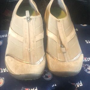 Used snickers size 11